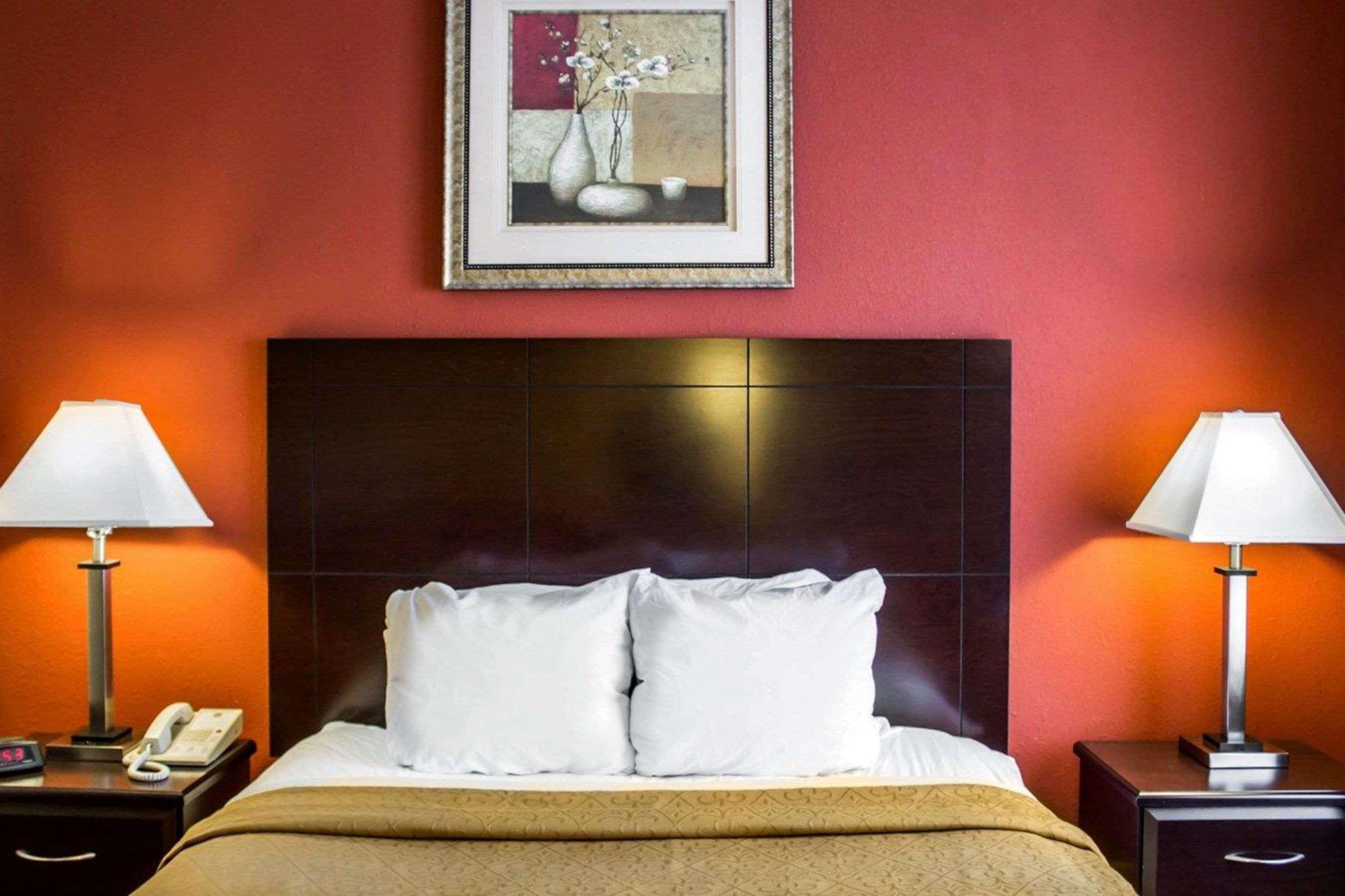 Quality Inn Brunswick Cleveland South Екстериор снимка