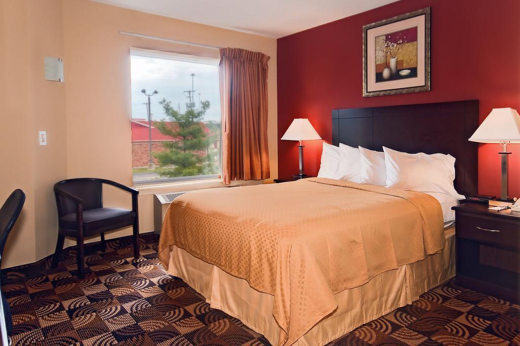 Quality Inn Brunswick Cleveland South Екстериор снимка