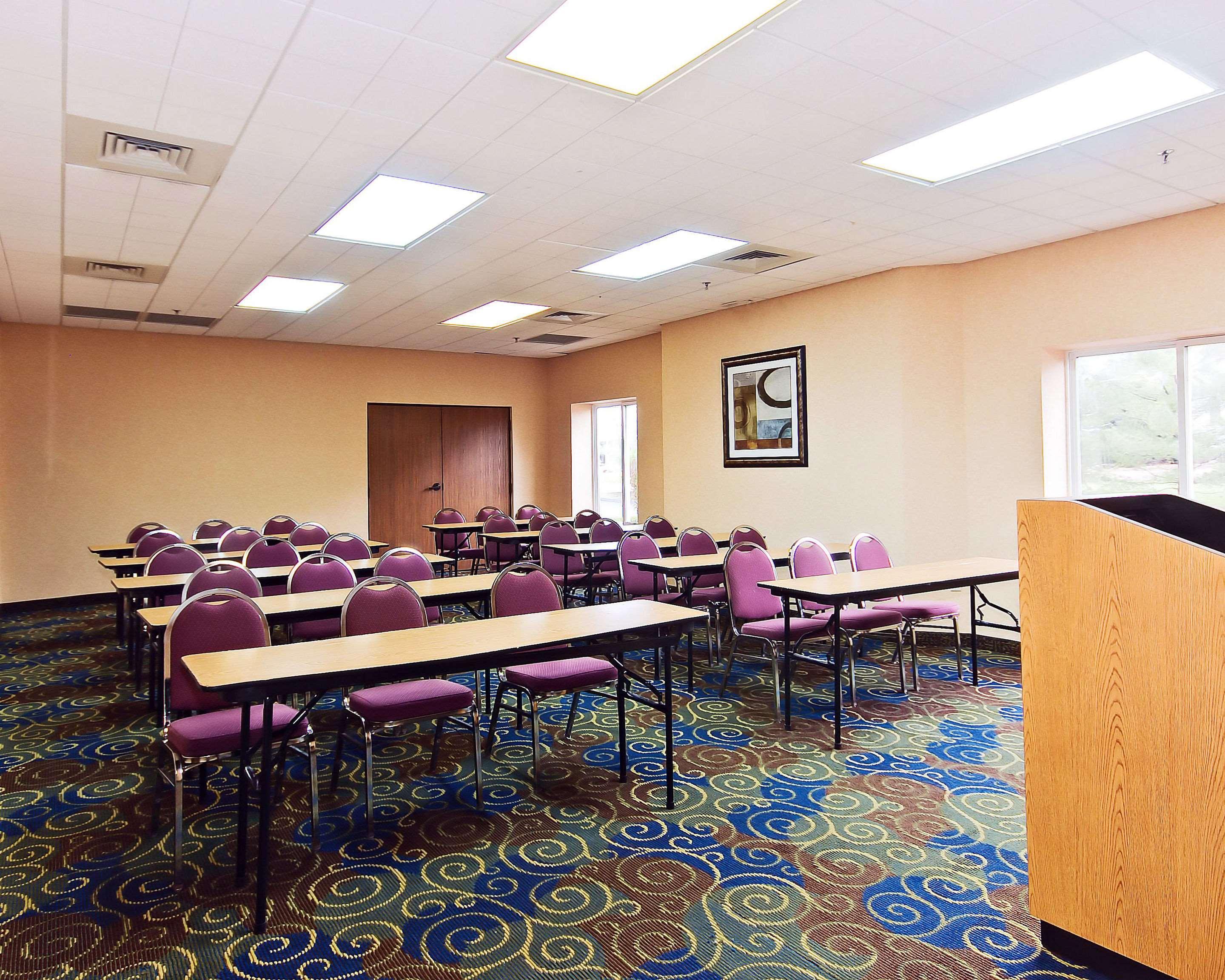 Quality Inn Brunswick Cleveland South Екстериор снимка