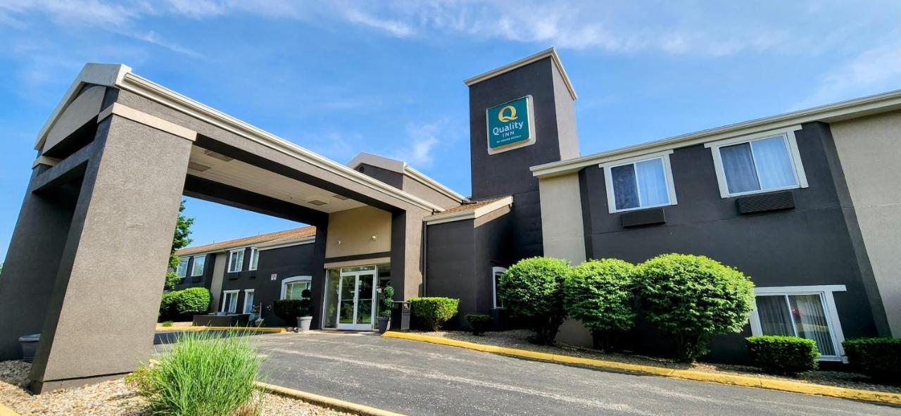 Quality Inn Brunswick Cleveland South Екстериор снимка