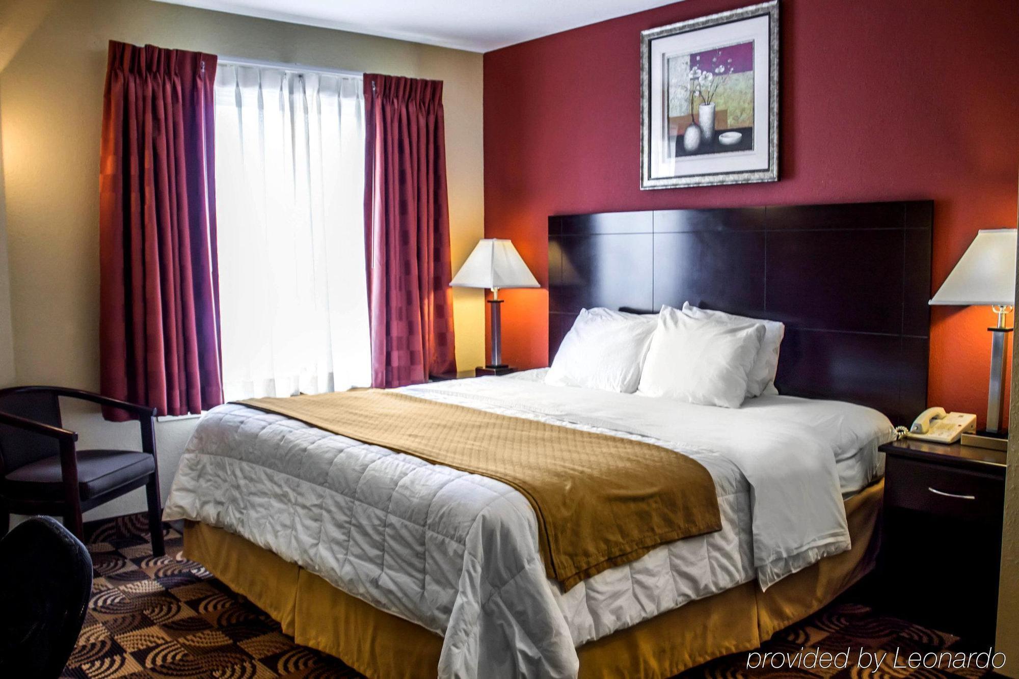Quality Inn Brunswick Cleveland South Екстериор снимка